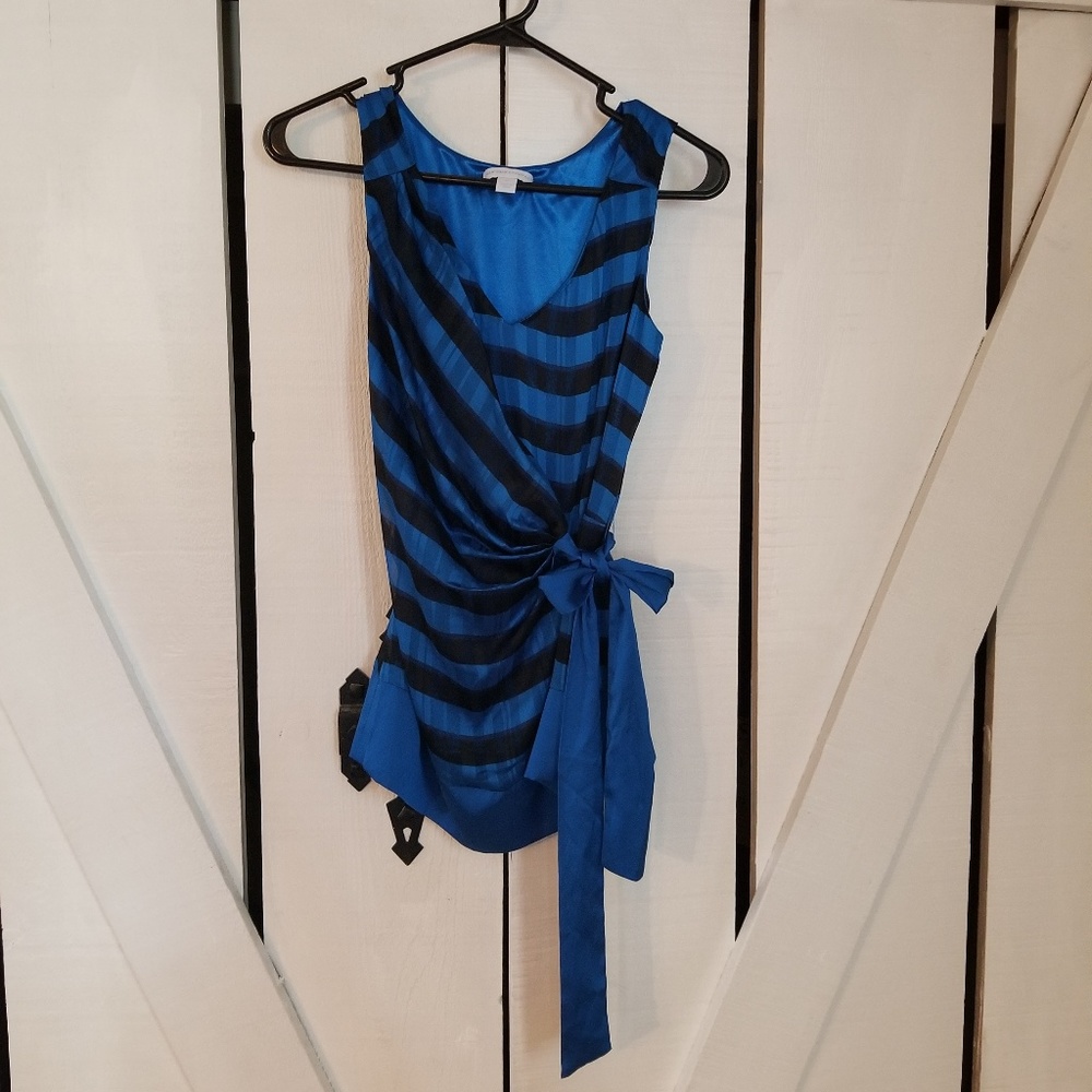 New York & Co Black & Blue Sleeveless Blouse - XS
